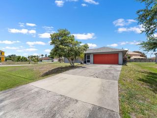 403 SW Cahoon Court, Port St. Lucie, FL 34953