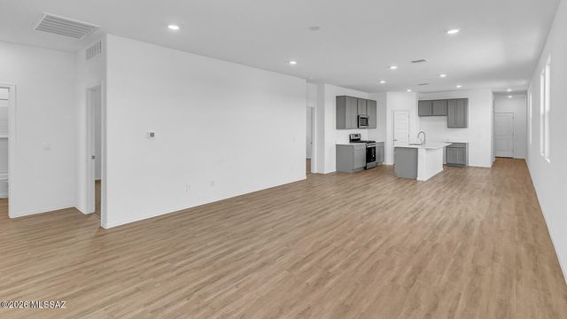 12280 N Sandhurst Drive, Marana, AZ 85653