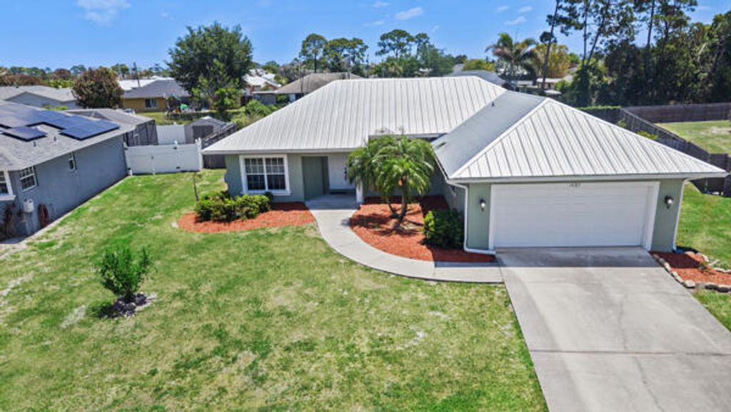 1657 SW Cefalu Circle, Port St. Lucie, Port St Lucie, FL 34953