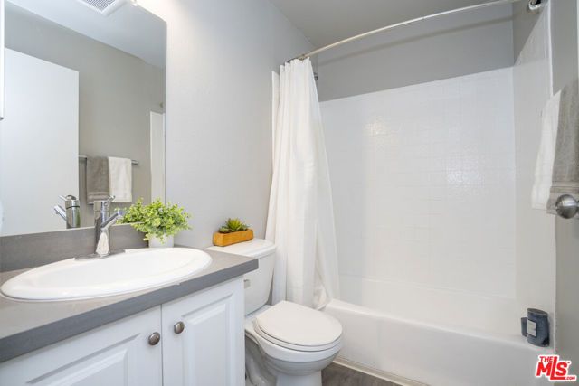 117 S Avenue 64, Los Angeles, CA 90042