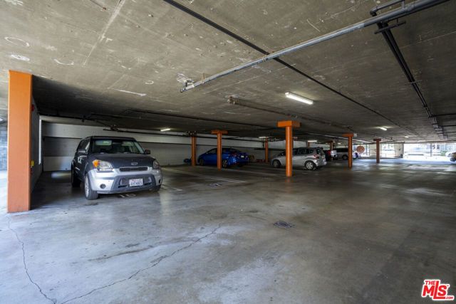 117 S Avenue 64, Los Angeles, CA 90042