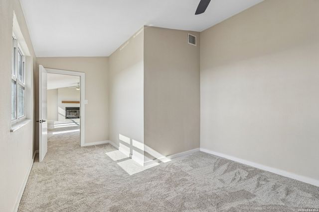 235 MOUNTAIN CREEK RD, Pipe Creek, TX 78063