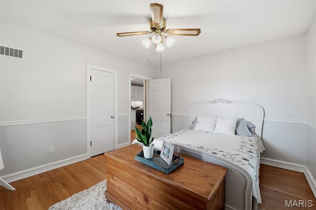 895 Brookside Drive, St Louis, MO 63122