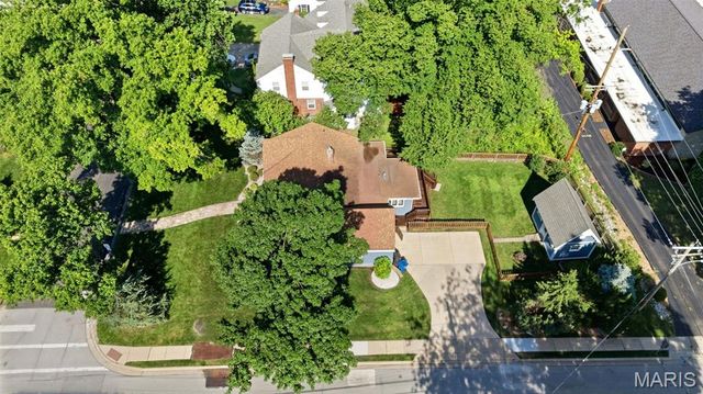 895 Brookside Drive, St Louis, MO 63122