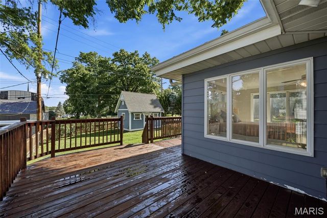 895 Brookside Drive, St Louis, MO 63122