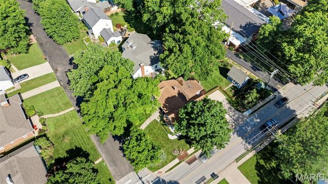 895 Brookside Drive, St Louis, MO 63122