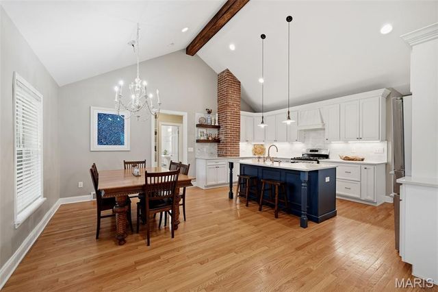 895 Brookside Drive, St Louis, MO 63122