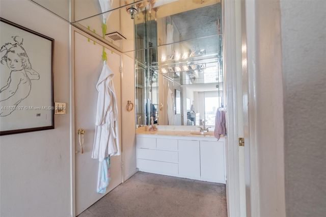 290 174th St 1902, Sunny Isles Beach, FL 33160