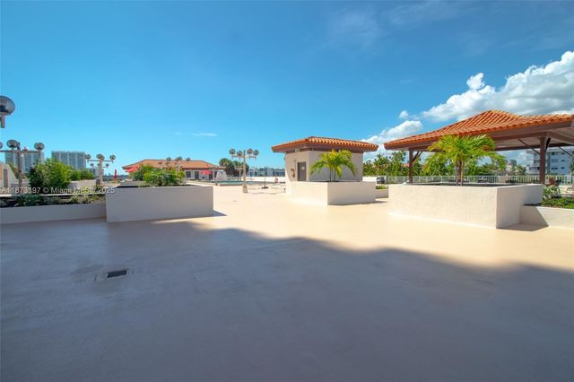 290 174th St 1902, Sunny Isles Beach, FL 33160