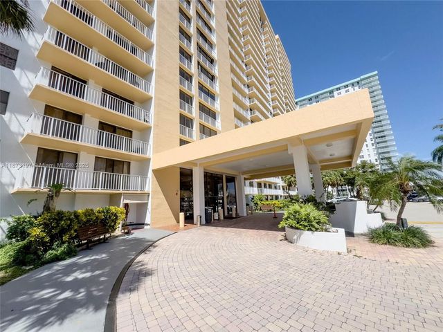 290 174th St 1902, Sunny Isles Beach, FL 33160