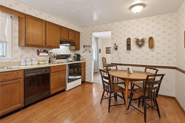 67 Williamsburg Drive, Perinton, NY 14450