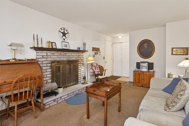 67 Williamsburg Drive, Perinton, NY 14450