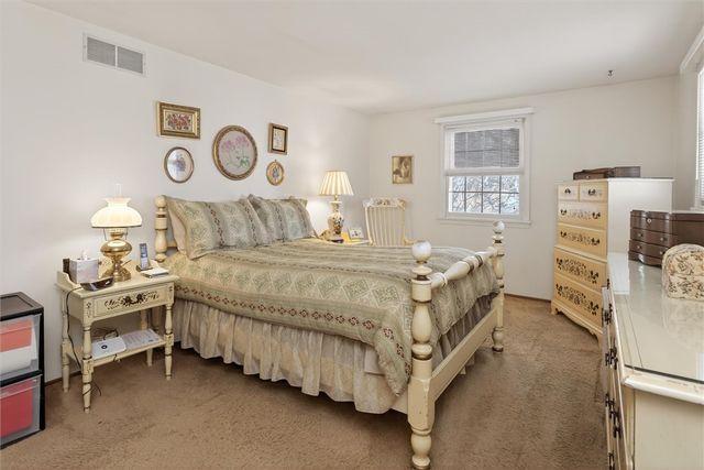 67 Williamsburg Drive, Perinton, NY 14450