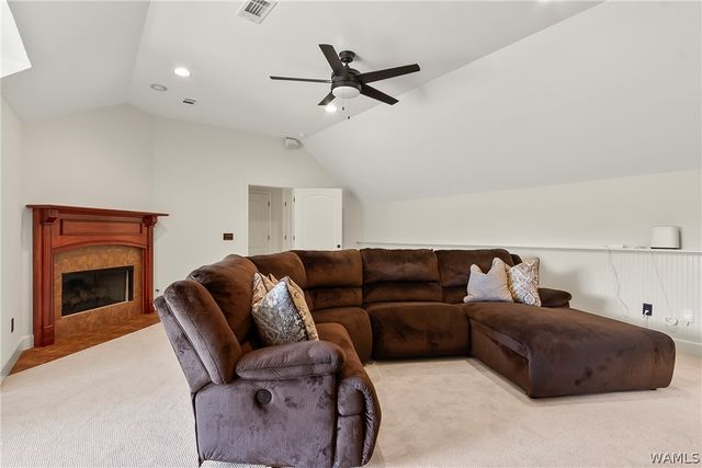 11499 Saint Joseph, Northport, AL 35475
