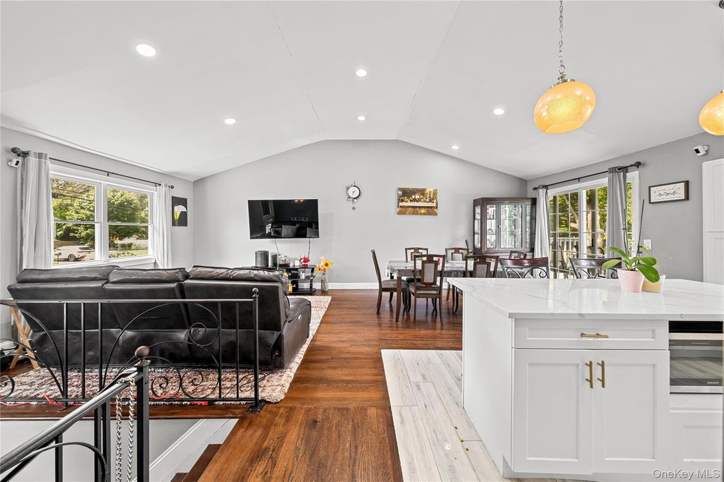 71 Bushwick Avenue, Central Islip, NY 11722 — photo 5
