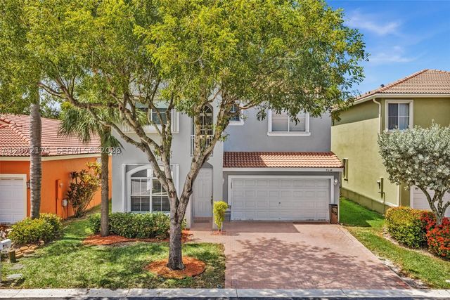 7654 NW 21st Dr, Pembroke Pines, FL 33024