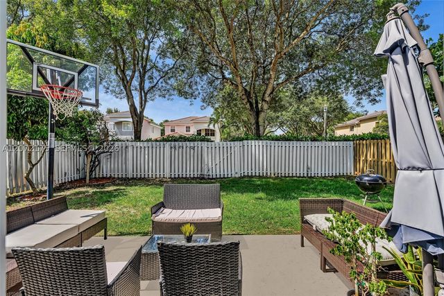 7654 NW 21st Dr, Pembroke Pines, FL 33024