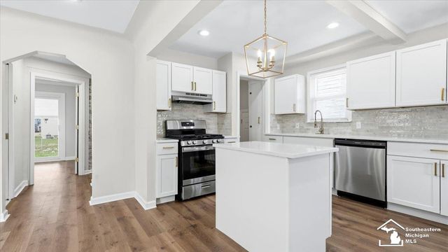 16050 Beatrice Street, Allen Park, MI 48101