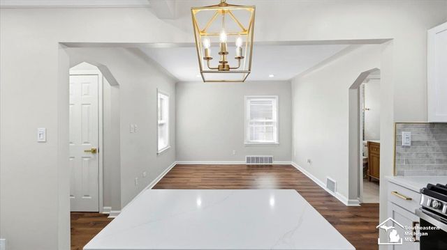 16050 Beatrice Street, Allen Park, MI 48101