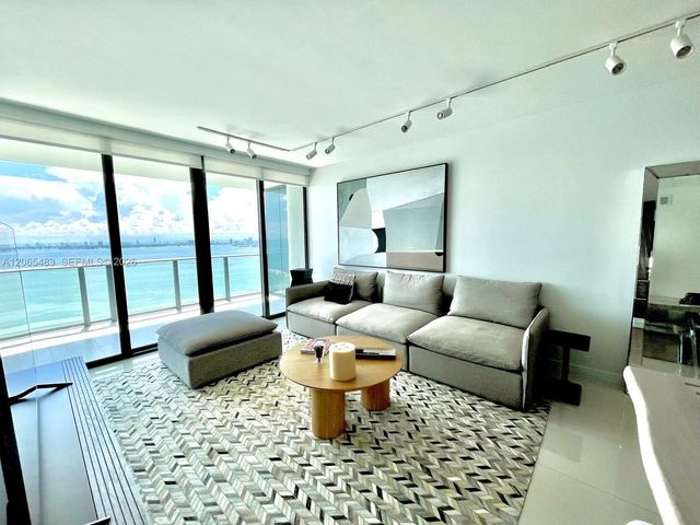 3131 NE 7th Avenue 3003, Miami, FL 33137
