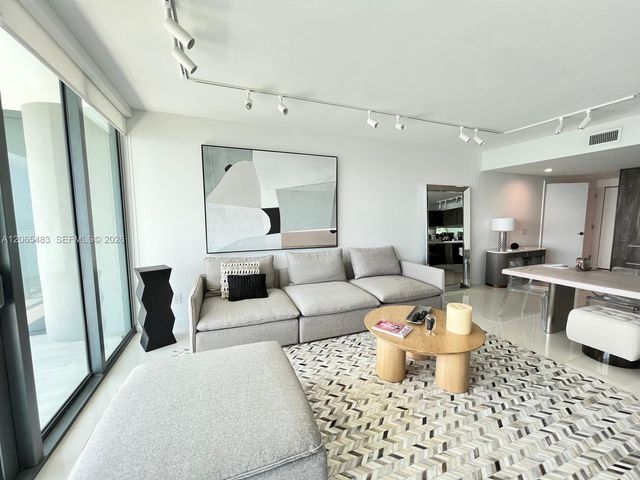 3131 NE 7th Avenue 3003, Miami, FL 33137