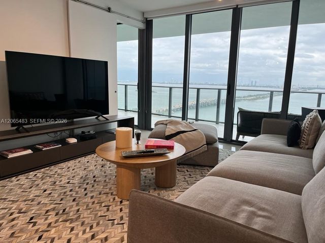 3131 NE 7th Avenue 3003, Miami, FL 33137