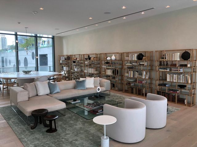 3131 NE 7th Avenue 3003, Miami, FL 33137