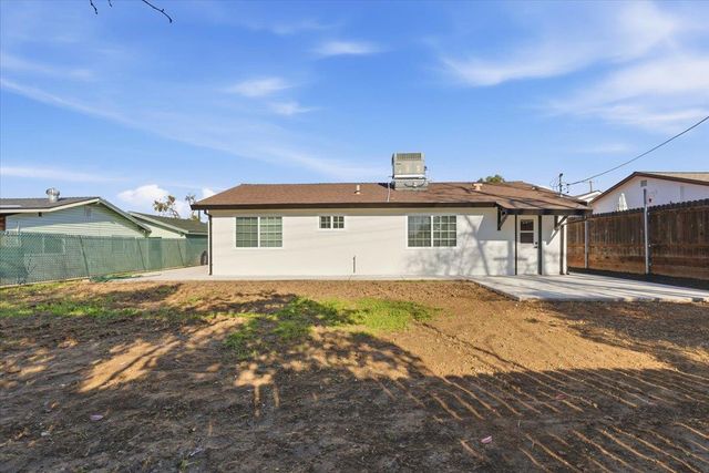 1412 Frances Dr, Roseville, CA 95661