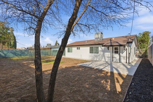 1412 Frances Dr, Roseville, CA 95661