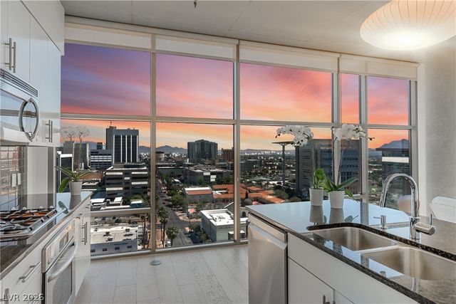 353 East Bonneville Avenue 1305, Las Vegas, NV 89101