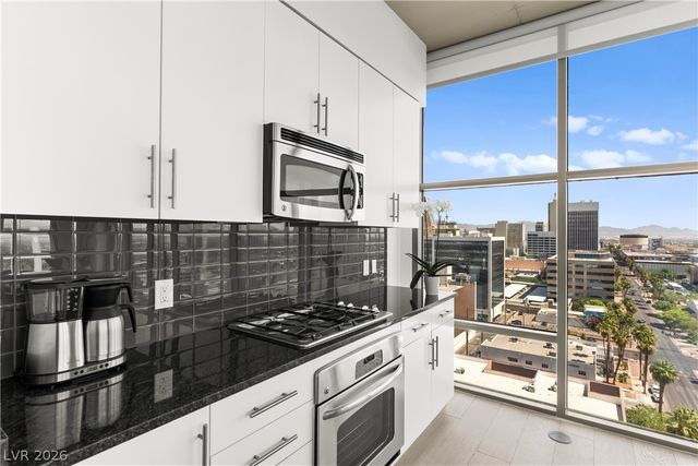353 East Bonneville Avenue 1305, Las Vegas, NV 89101