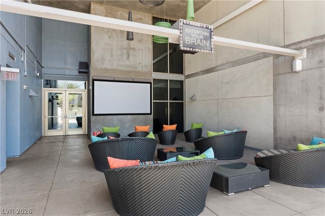 353 East Bonneville Avenue 1305, Las Vegas, NV 89101