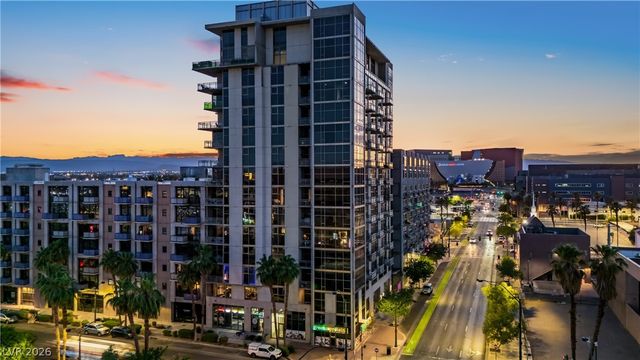 353 East Bonneville Avenue 1305, Las Vegas, NV 89101