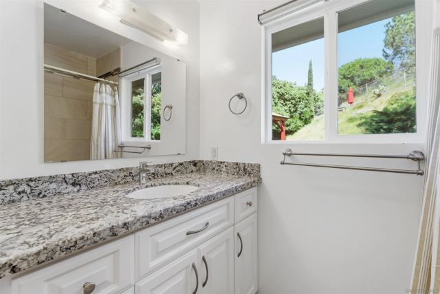 6650 Vigo Dr, La Mesa, CA 91942