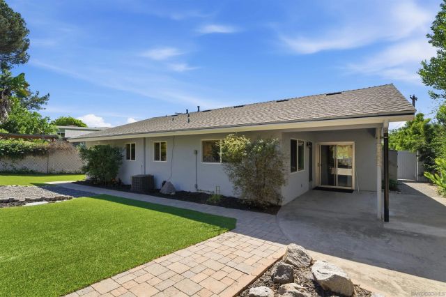 6650 Vigo Dr, La Mesa, CA 91942