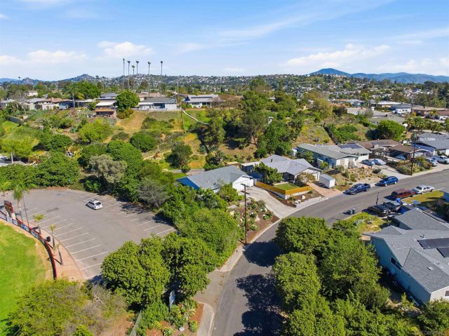 6650 Vigo Dr, La Mesa, CA 91942