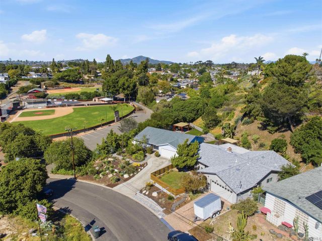 6650 Vigo Dr, La Mesa, CA 91942