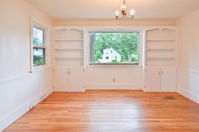 255 North Street, Manchester, NH 03104