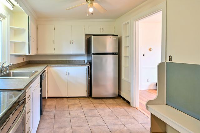 255 North Street, Manchester, NH 03104