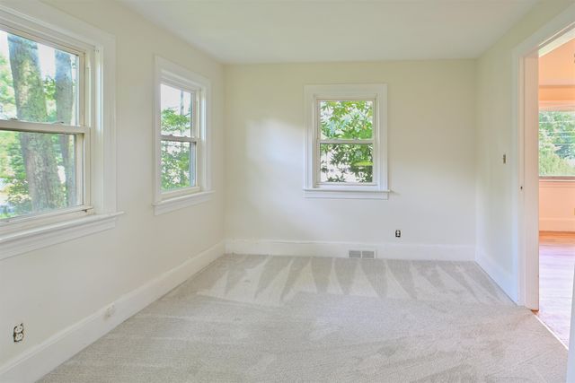 255 North Street, Manchester, NH 03104