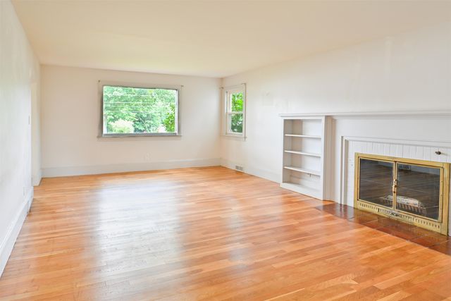 255 North Street, Manchester, NH 03104