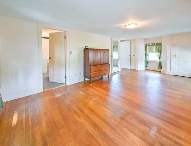 255 North Street, Manchester, NH 03104