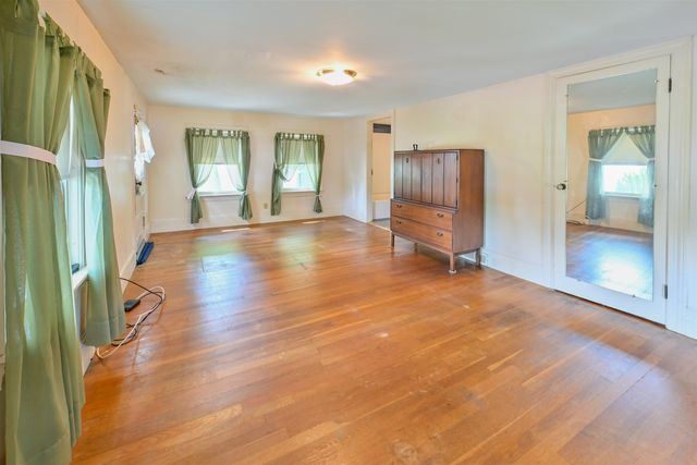 255 North Street, Manchester, NH 03104