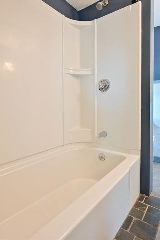 255 North Street, Manchester, NH 03104