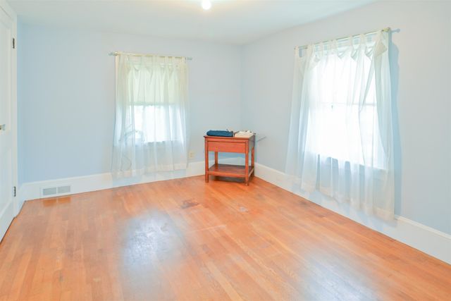 255 North Street, Manchester, NH 03104