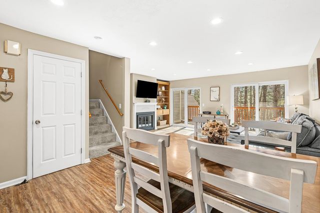 9 Village Falls Way, Merrimack, NH 03054