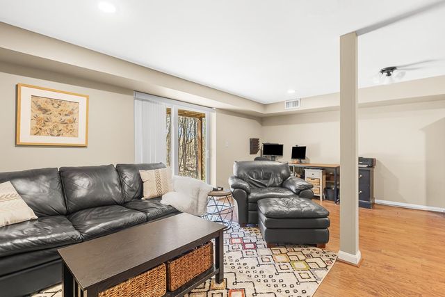 9 Village Falls Way, Merrimack, NH 03054
