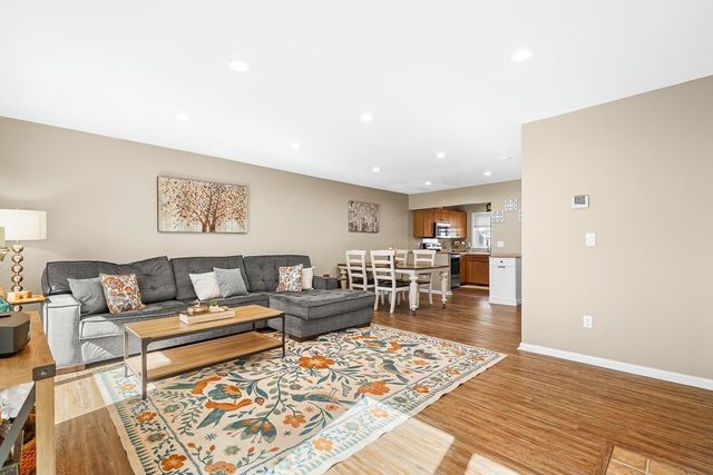 9 Village Falls Way, Merrimack, NH 03054