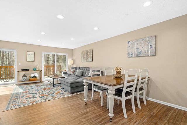 9 Village Falls Way, Merrimack, NH 03054