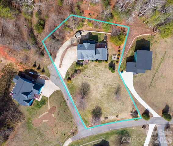 65 Lawson Ridge Road, Leicester, NC 28748